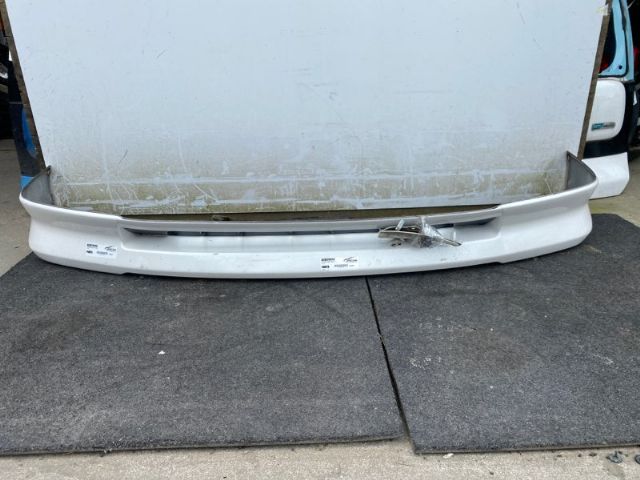 Toyota Kluger ACU20 Front Bumper Skirt