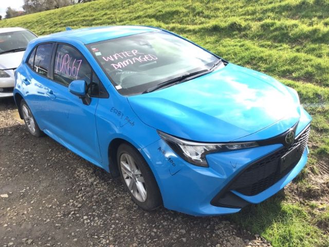 Toyota Corolla MZEA12