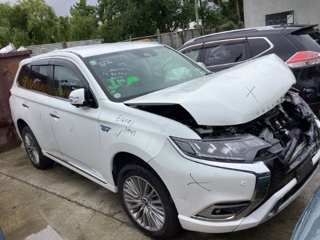 Mitsubishi Outlander GG3