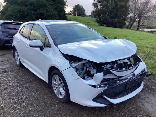 Toyota Corolla MZEA12