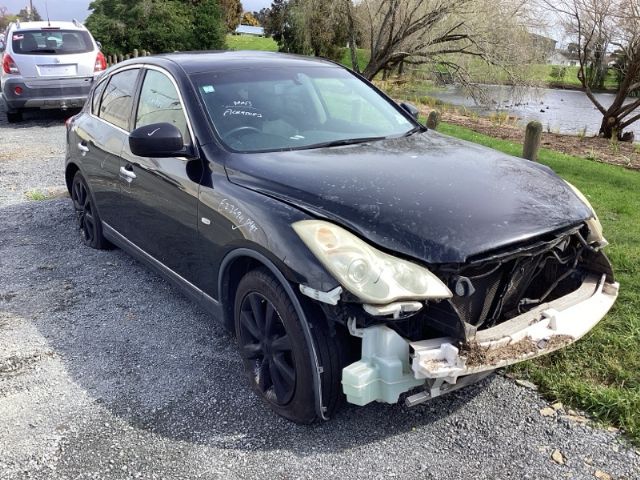 Nissan Skyline J50 2009-2014