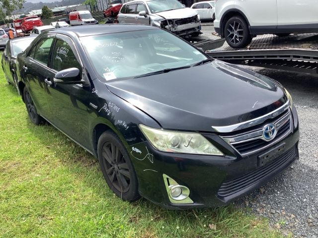 Toyota Camry AVV50