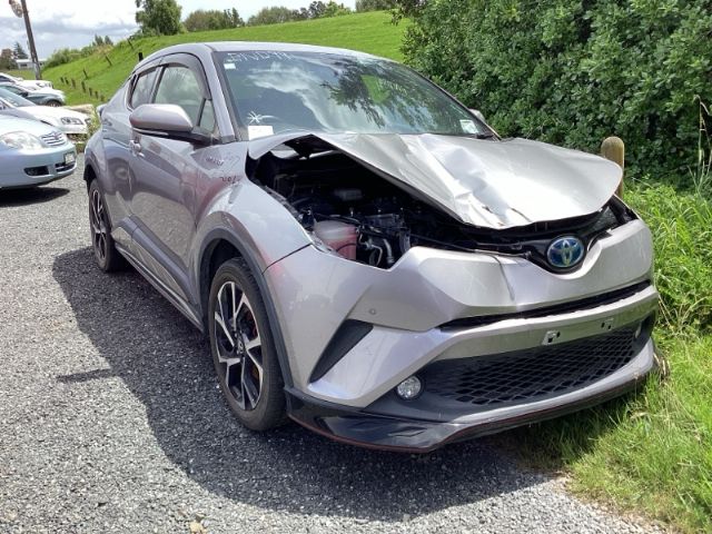 Toyota C-HR ZYX10